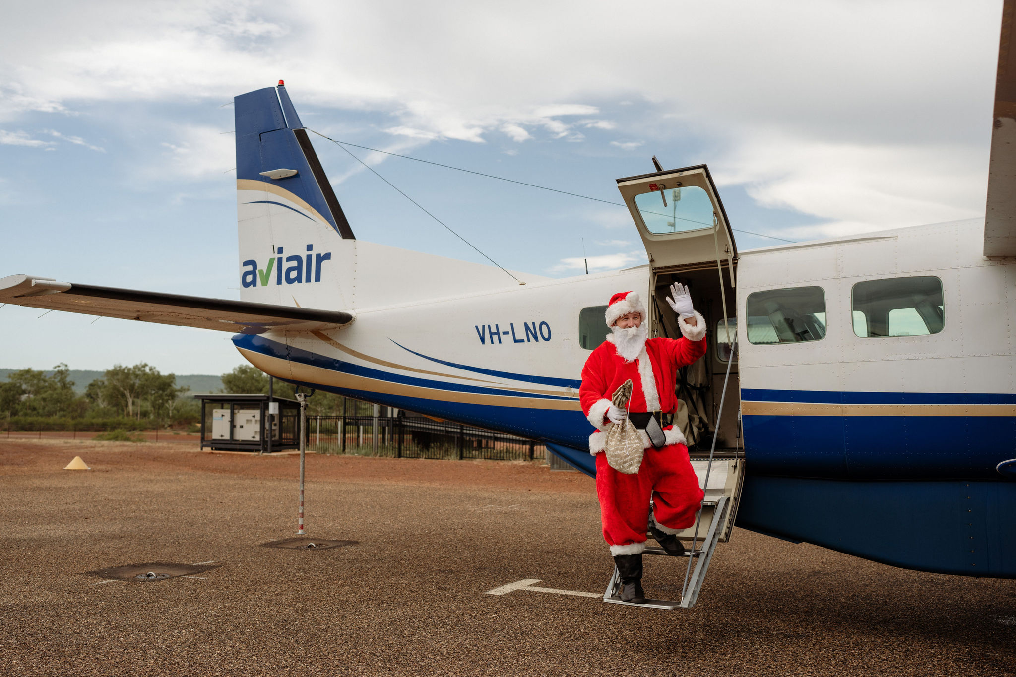 20221214-AviairGOKalumburuSanta-14
